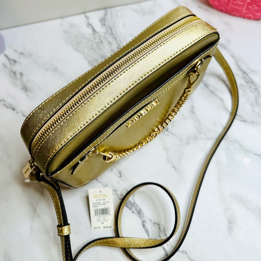 NEW! Michael Kors Jet Set Large Gold Saffiano Leather Crossbody Bag - Picture 10 of 13